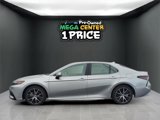 Used 2023 Toyota Camry SE image 2