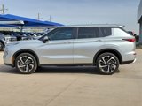 Used 2024 Mitsubishi Outlander SE Black Edition image 2
