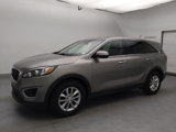Used 2017 Kia Sorento L image 2
