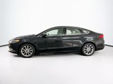 Used 2017 Ford Fusion SE w/ Fusion SE Technology Package image 4