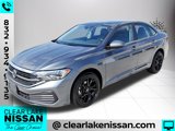 Used 2023 Volkswagen Jetta SE w/ Panoramic Sunroof Package image 3