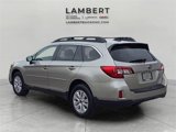 Used 2016 Subaru Outback 2.5i Premium image 3