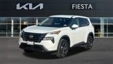 Used 2024 Nissan Rogue SV image 3