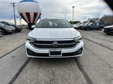 Used 2022 Volkswagen Jetta SE w/ Panoramic Sunroof Package image 2
