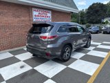 Used 2016 Toyota Highlander XLE image 3