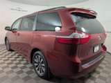 Used 2018 Toyota Sienna LE image 4