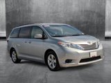 Used 2016 Toyota Sienna LE image 3