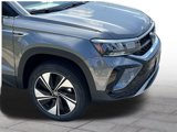 New 2024 Volkswagen Taos SE image 5