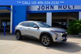 Used 2025 Chevrolet Trax LT image 2