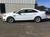 Used 2017 Ford Taurus SE image 2