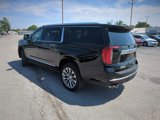 Used 2024 GMC Yukon XL Denali w/ Denali Reserve Package image 5