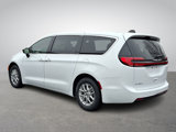 New 2025 Chrysler Pacifica Select image 4