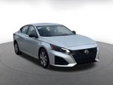 Used 2024 Nissan Altima 2.5 S image 3