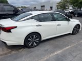 Used 2022 Nissan Altima 2.5 SV w/ SV Premium Package image 3