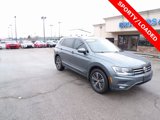 Used 2018 Volkswagen Tiguan SEL image 2