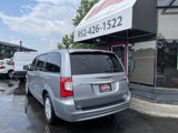 Used 2015 Chrysler Town & Country Touring w/ Driver Convenience Group image 3