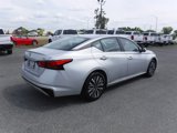 Used 2023 Nissan Altima 2.5 SV image 2