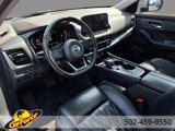 Used 2021 Nissan Rogue Platinum image 4