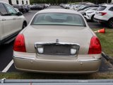 Used 2004 Lincoln Town Car Signature image 6