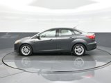 Used 2017 Ford Focus SE image 4