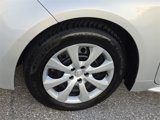 Used 2021 Toyota Corolla LE image 5