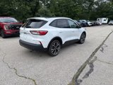 Used 2022 Ford Escape SE w/ SE Sport Appearance Package image 3