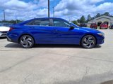 New 2025 Hyundai Elantra SEL image 2