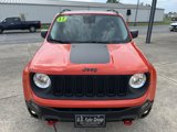 Used 2017 Jeep Renegade Trailhawk image 2