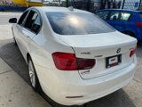 Used 2017 BMW 320i xDrive Sedan image 2
