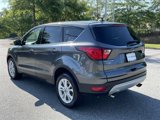 Used 2019 Ford Escape SE image 3