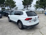 Used 2018 Volkswagen Tiguan SE image 3