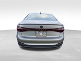 Used 2025 Volkswagen Jetta SE image 5