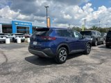Used 2021 Nissan Rogue SV image 3