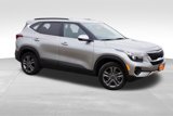 Used 2023 Kia Seltos S w/ Navigation Package image 3