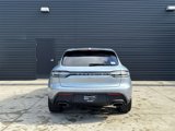 Certified 2024 Porsche Macan image 6