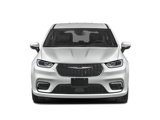 Used 2023 Chrysler Pacifica Touring-L image 4