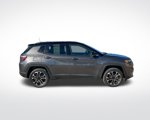 Used 2022 Jeep Compass Limited image 4