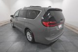 Used 2022 Chrysler Pacifica Touring-L image 6