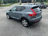 Used 2021 Volvo XC40 T5 Momentum image 4