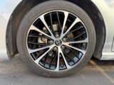 Used 2019 Toyota Camry image 6