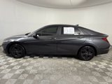 Used 2022 Hyundai Elantra SEL w/ Convenience Package image 2