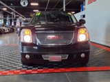 Used 2013 GMC Yukon Denali image 2