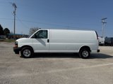 Used 2018 Chevrolet Express 3500 Extended image 2