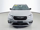 New 2025 Chrysler Pacifica Select image 2