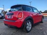 Used 2019 MINI Cooper 2-Door Hardtop image 4