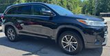 Used 2017 Toyota Highlander XLE image 2