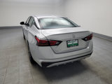 Used 2022 Nissan Altima 2.5 SV image 5