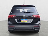 Used 2022 Volkswagen Tiguan SE w/ Panoramic Sunroof Package image 6