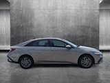 Used 2024 Hyundai Elantra SEL image 4