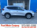 Used 2017 Nissan Rogue SV w/ SV Premium Package image 3
